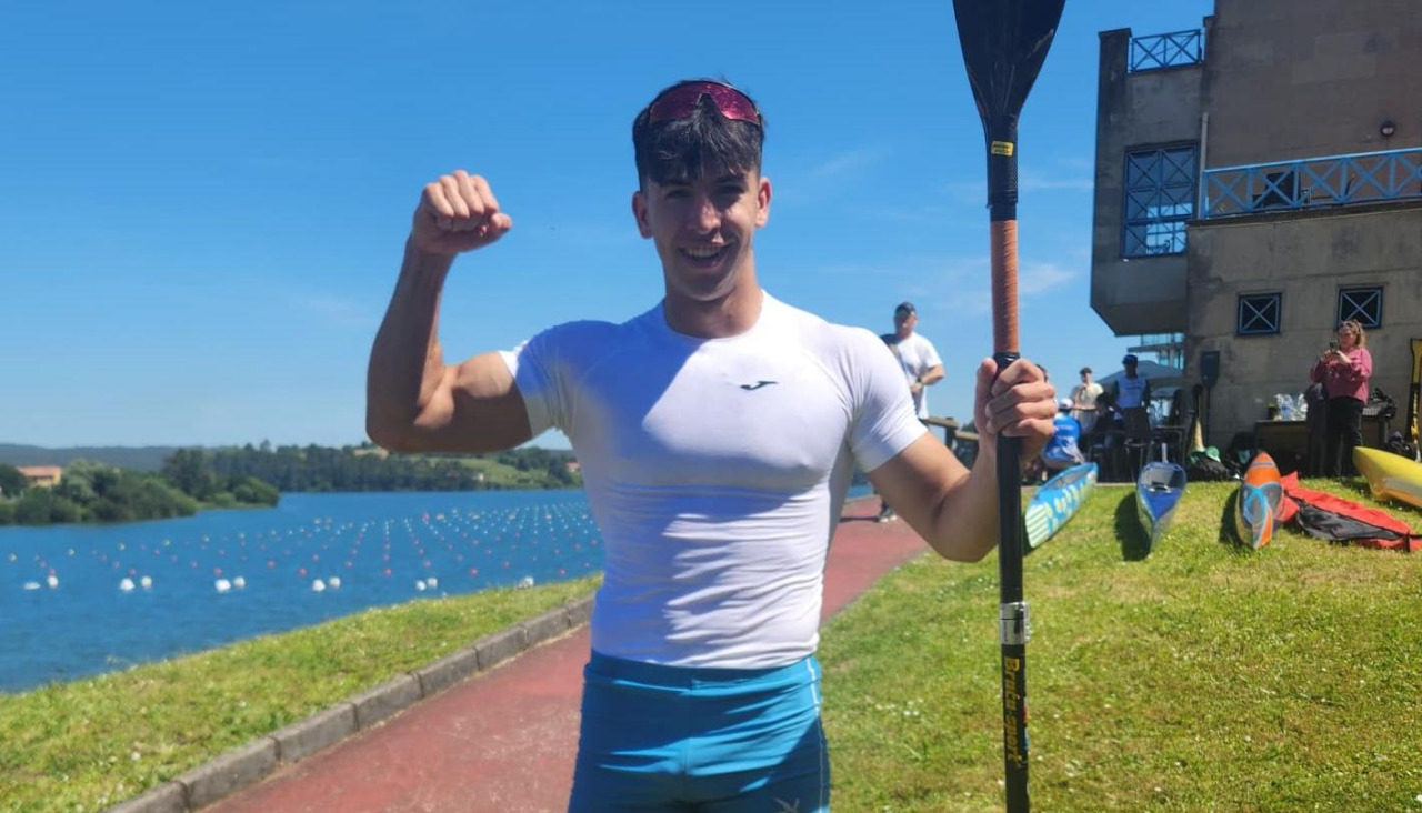 El de Pontedeume, en el embalse de Trasona celebrando su pase a la selección española