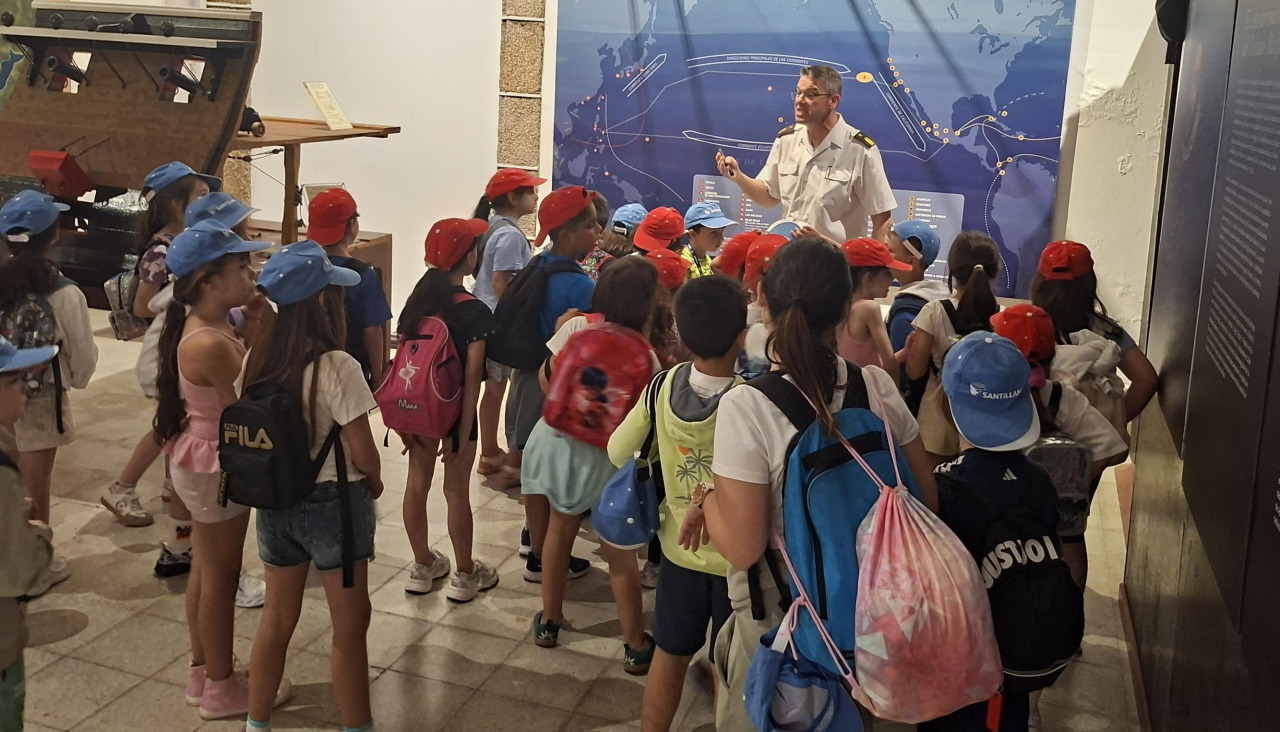 Dopico explicando las travesías de las flotas de Indias y de Manila