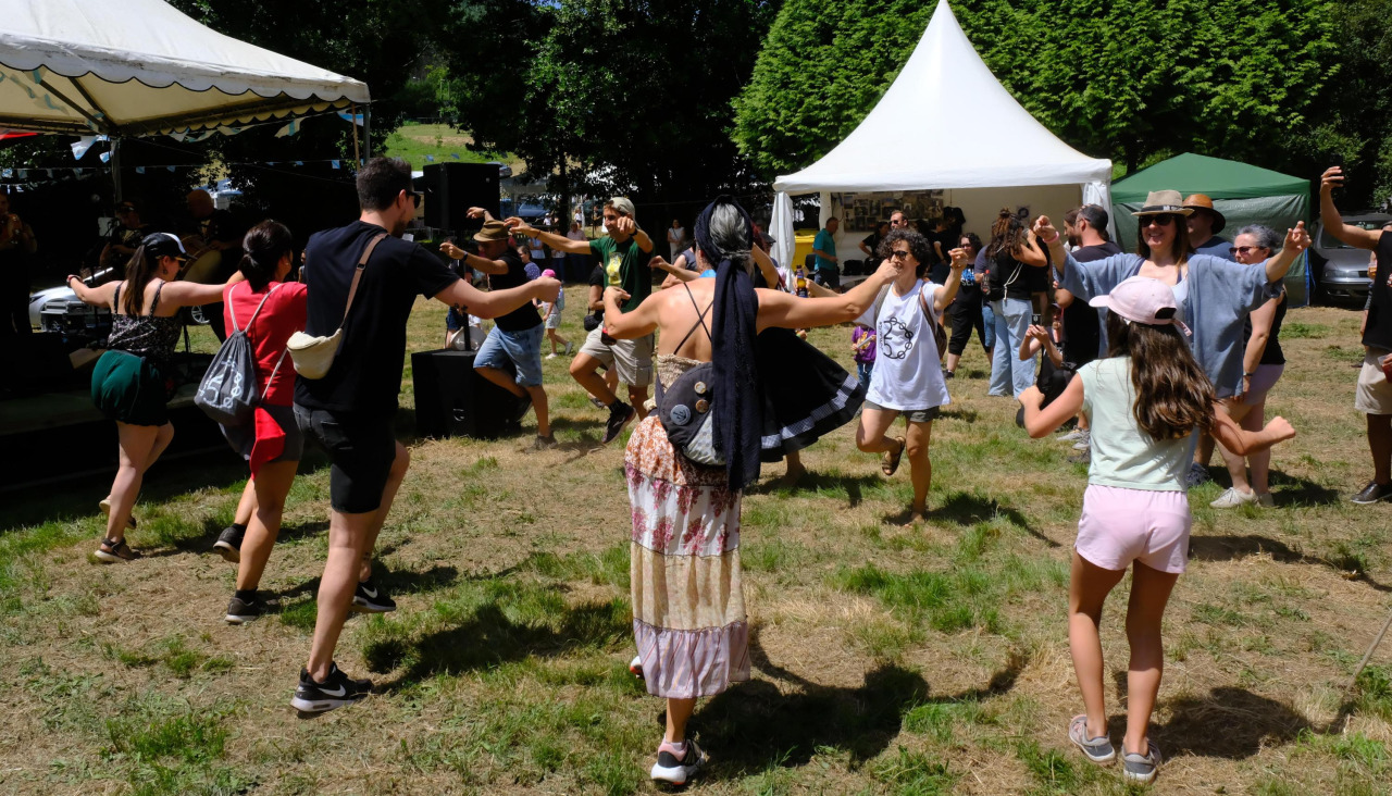 Un dos moitos bailes botados no Festival do Río Castro do pasado 2025