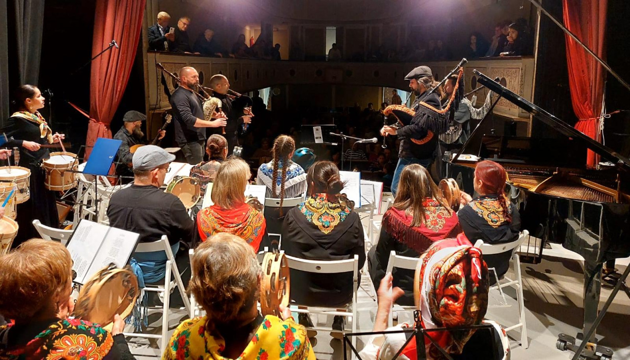 Actuación da Escola de Música de Ortigueira polas Letras Galegas 2026, no Teatro da Beneficencia