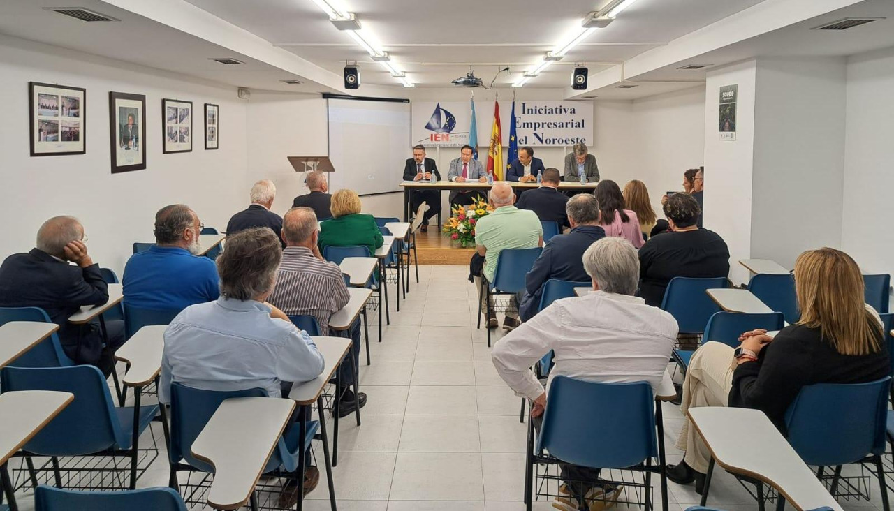 Imagen de archivo de una actividad en IEN por Europa