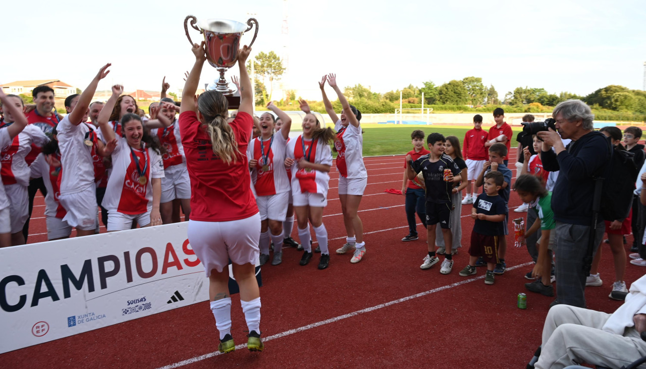 Campo de Rio Seco Copa Femenina de Ferrolterra entre O Val femenino y el Discalzas Cedeira