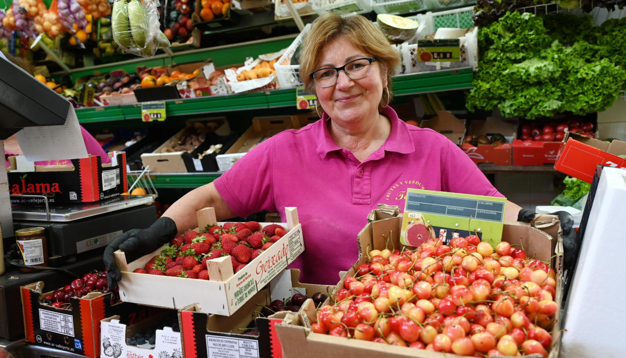Frutas Tere temporada de fresas y cerezas