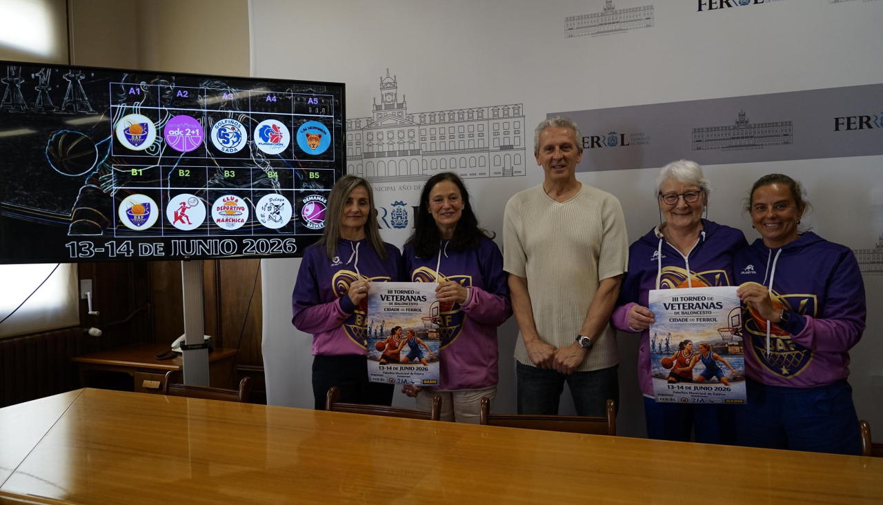 Imagen de la presentación de la tercera edición del torneo de veteranas Cidade de Ferrol