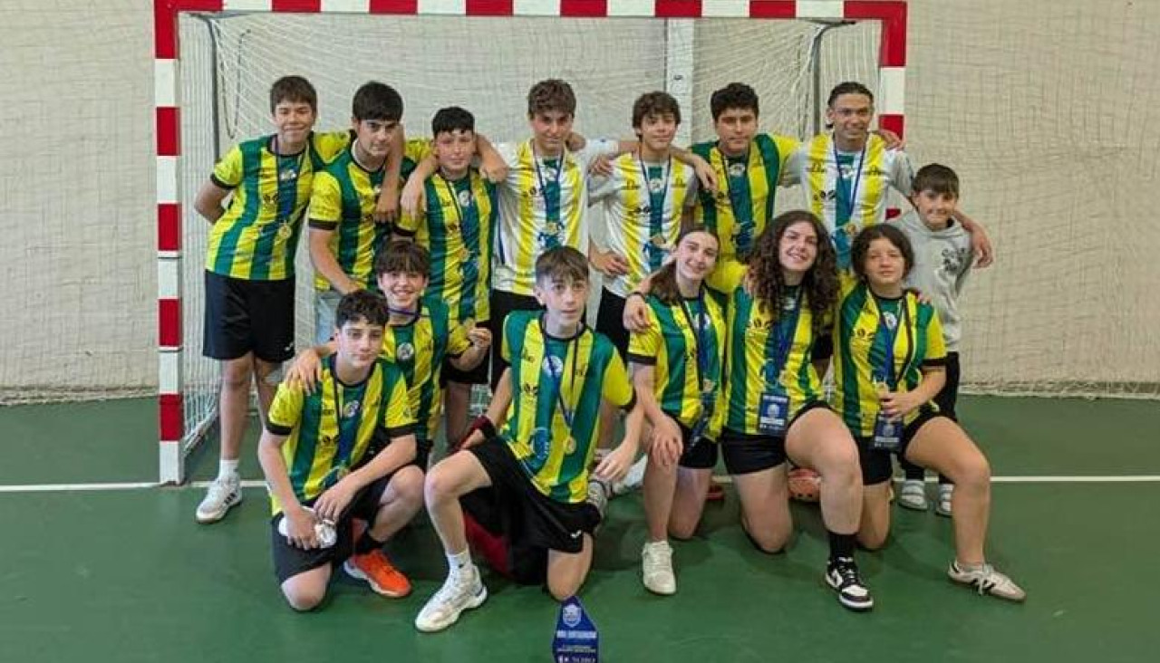 Las formaciones infantiles eumesas, durante la cita de la pasada semana en Abegondo