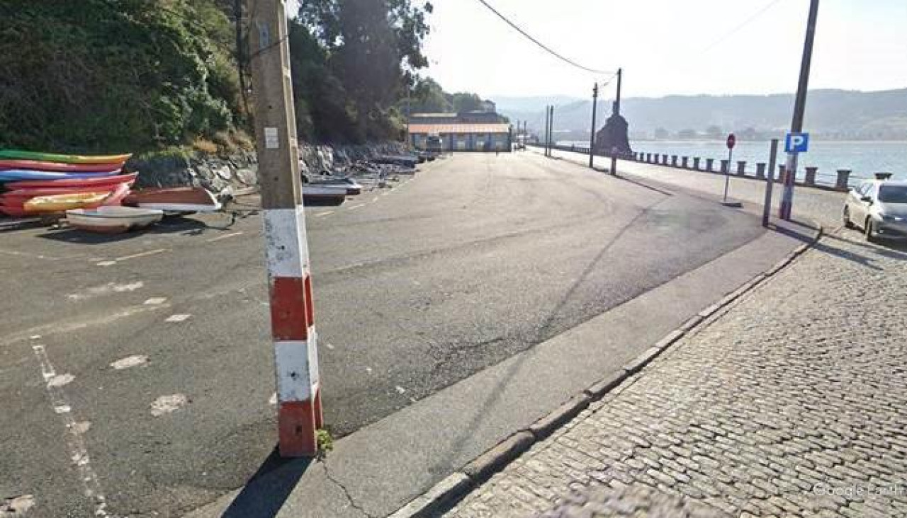 Vista parcial de la zona del muelle en la que está la parcela