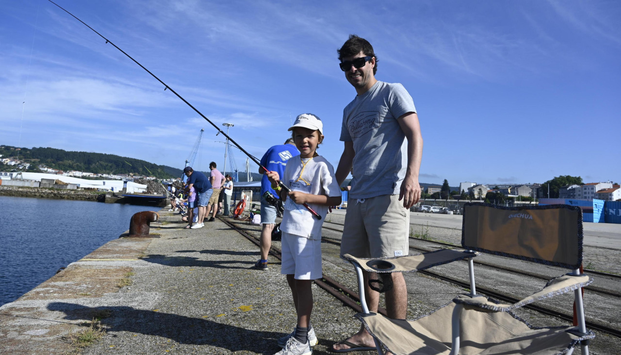 Imagen de la anterior jornada de pesca infantil en Curuxeiras