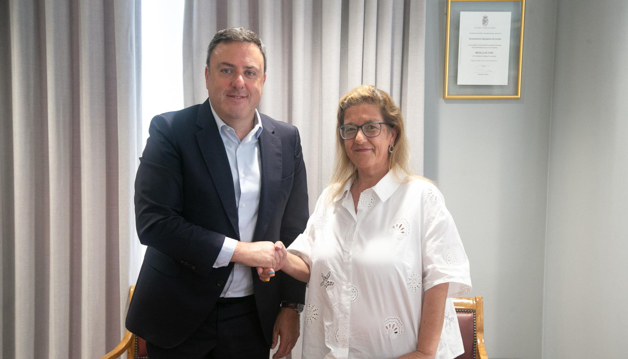 González Formoso y Serantes, este miércoles, durante la firma del convenio