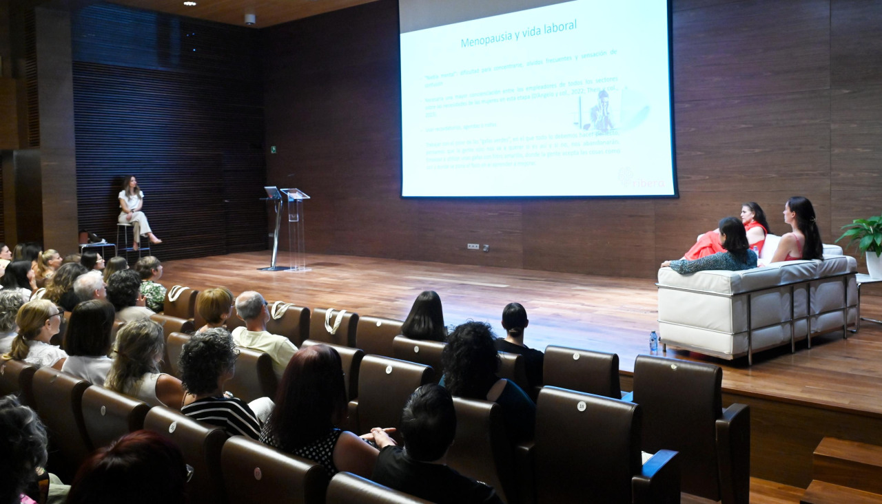 Afundación jornadas sobre menopausia del Juan Cardona