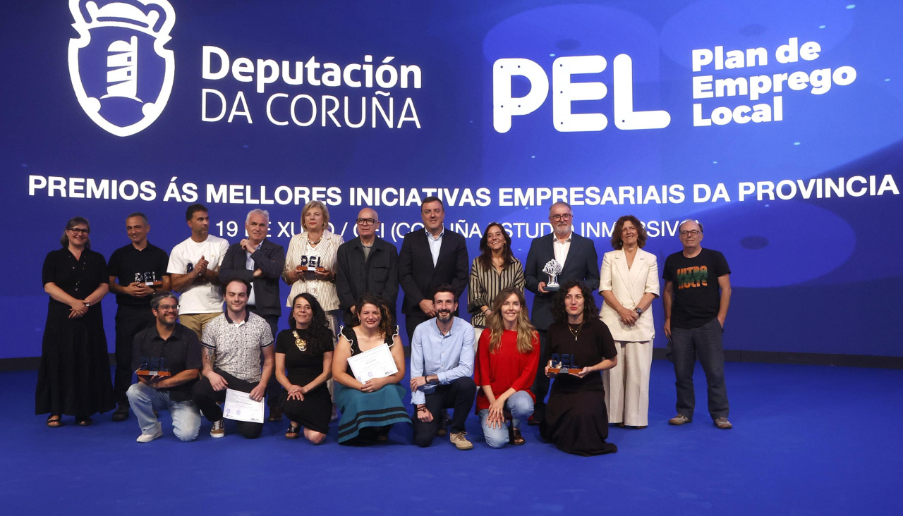 Foto de familia de los galardonados
