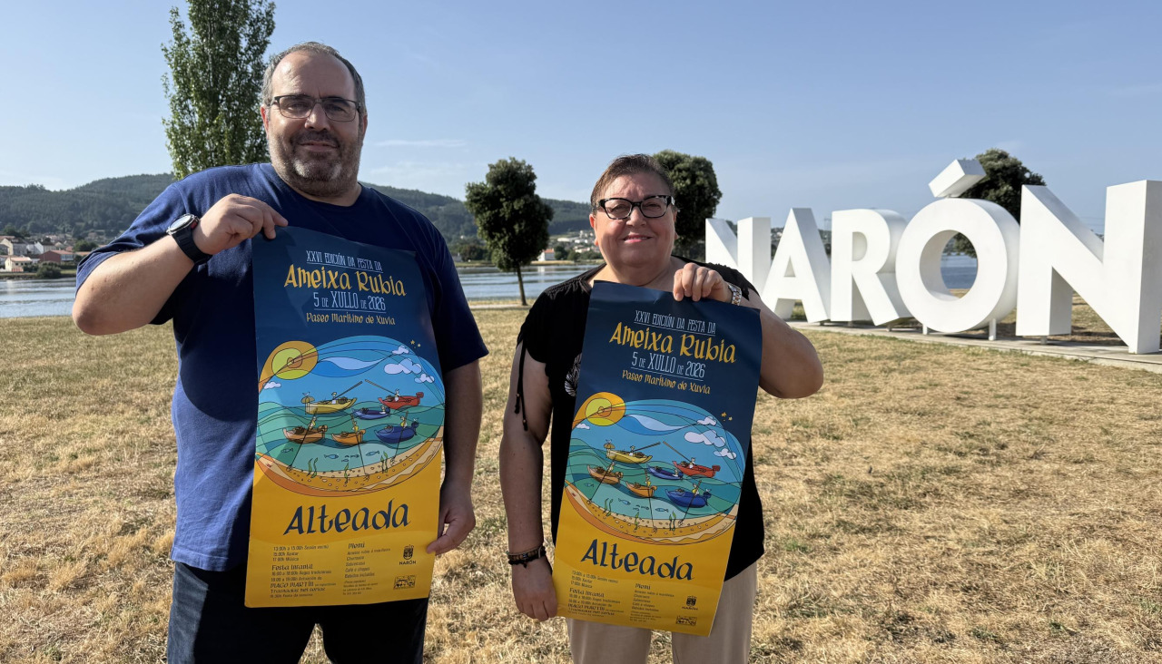 Indalecio Llago y Mar Gómez, con el cartel del evento