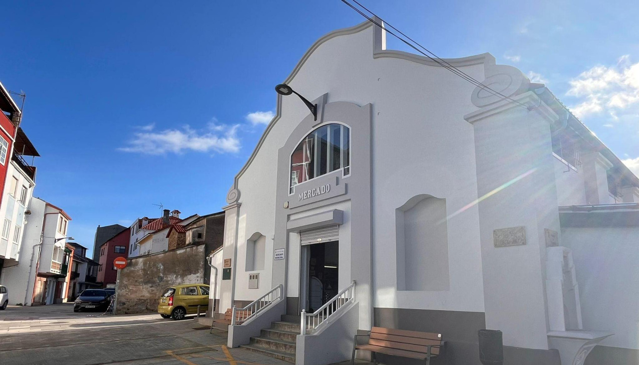 El mercado municipal de Ares en imagen de archivo