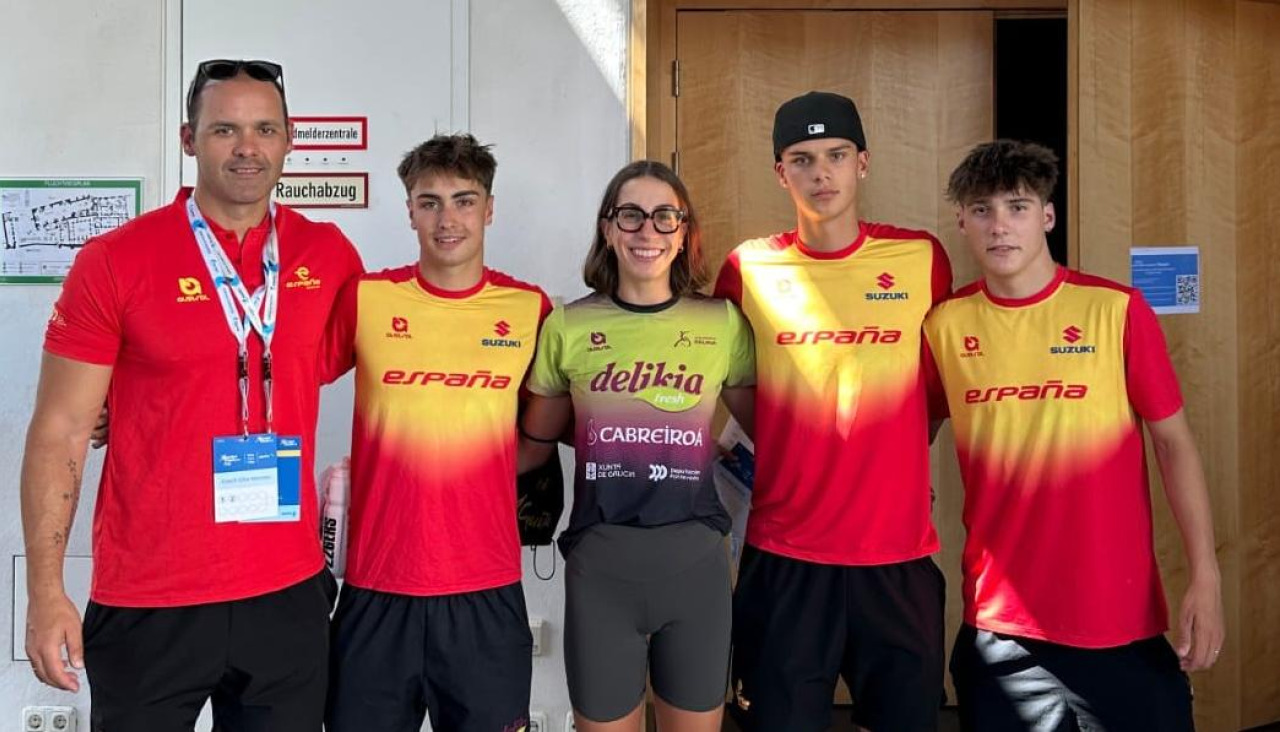 Riola, Suárez, Castro y Cabanilles, con el técnico Xan Suárez
