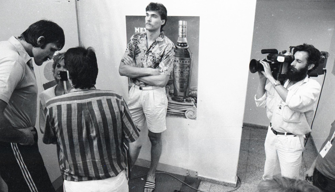 Tkachenko y Sabonis atendiendo a la prensa, con traductora