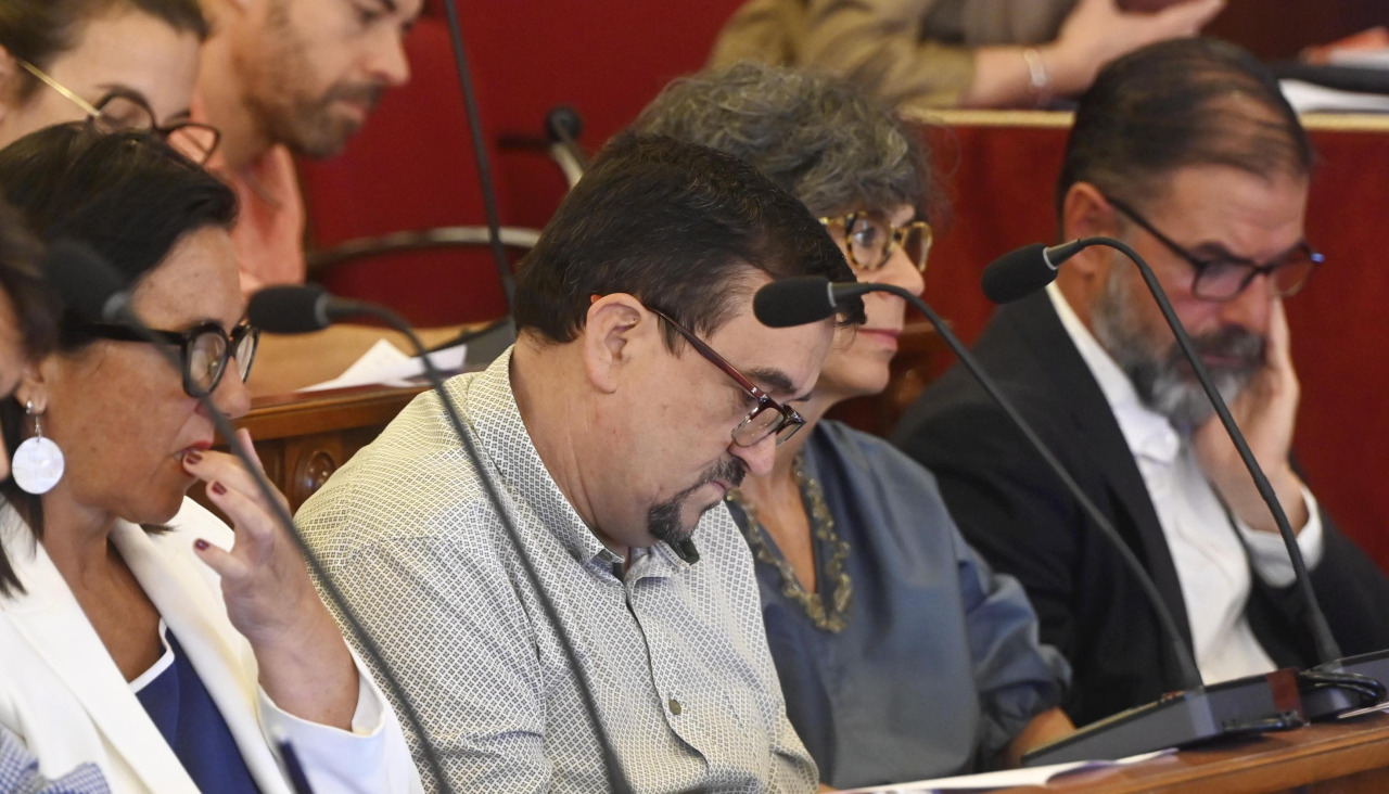 Martínez y Mato, con Rafael Beceiro y Montse Dopico en el centro, en imagen de archivo de un pleno municipal