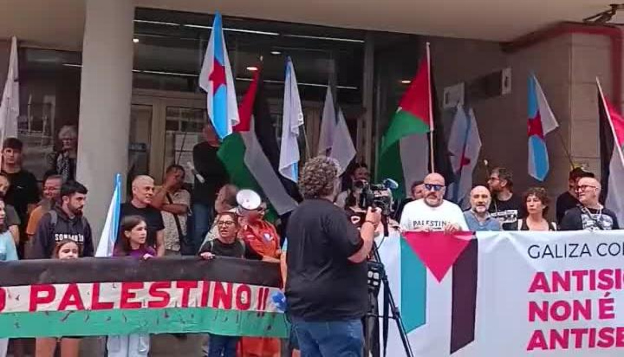 Concentración en el Juzgado de Ferrol en apoyo a Bruno Lopes