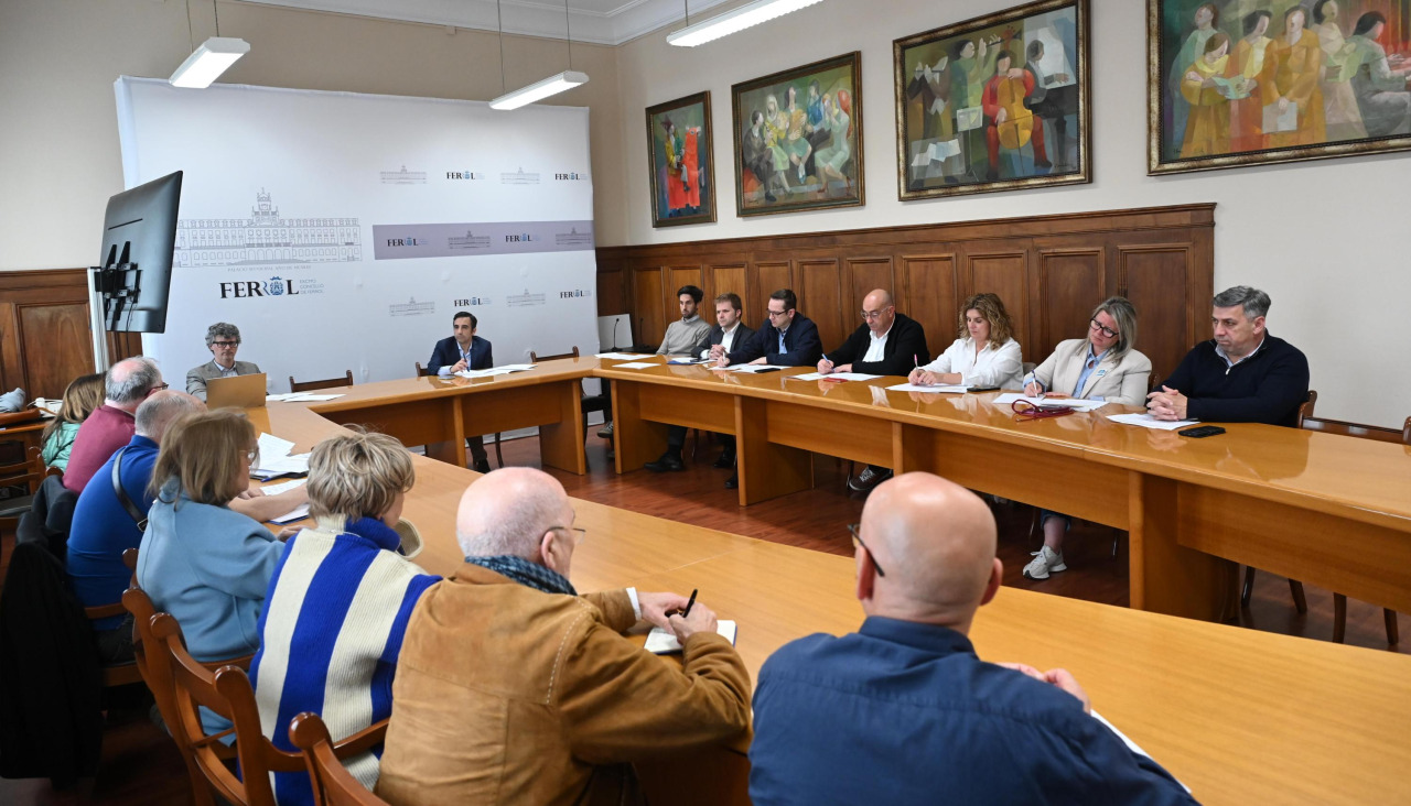 Reunión de la Mncomunidade con el Foro cidadán polo Ferrocarril