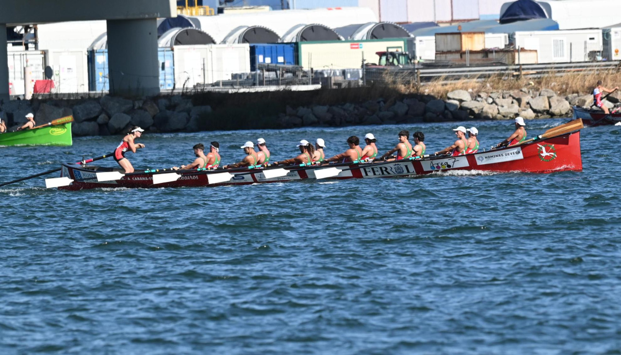 A Cabana Ferrol, durante la regata disputada en la ciudad naval