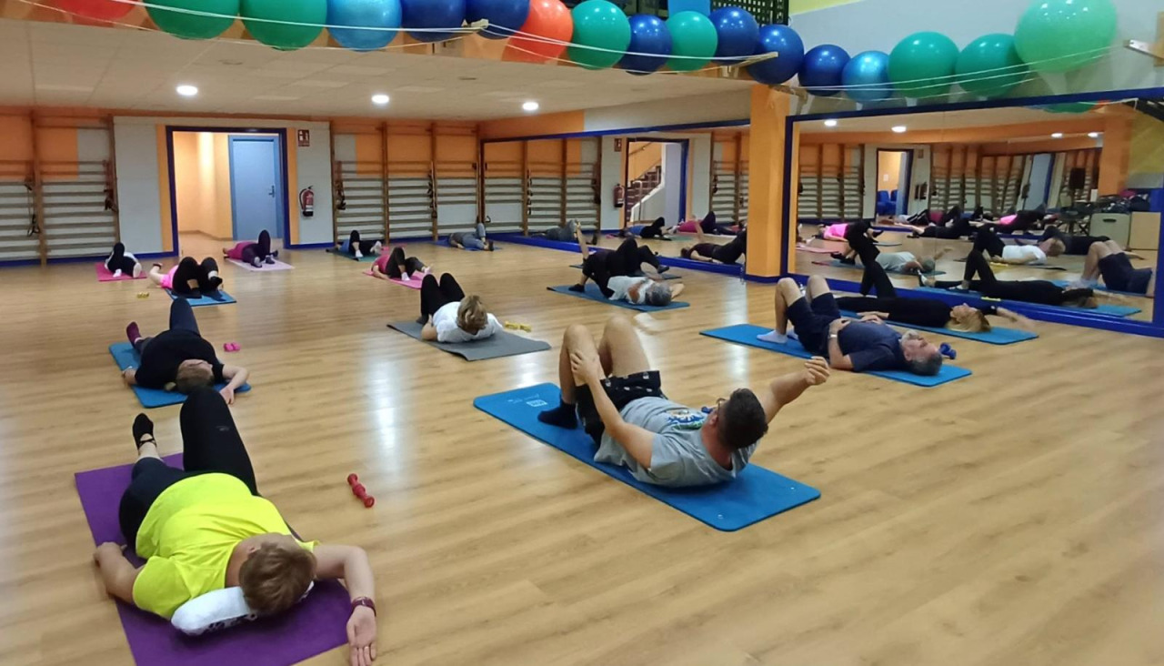 Una de las actividades en el gimnasio municipal