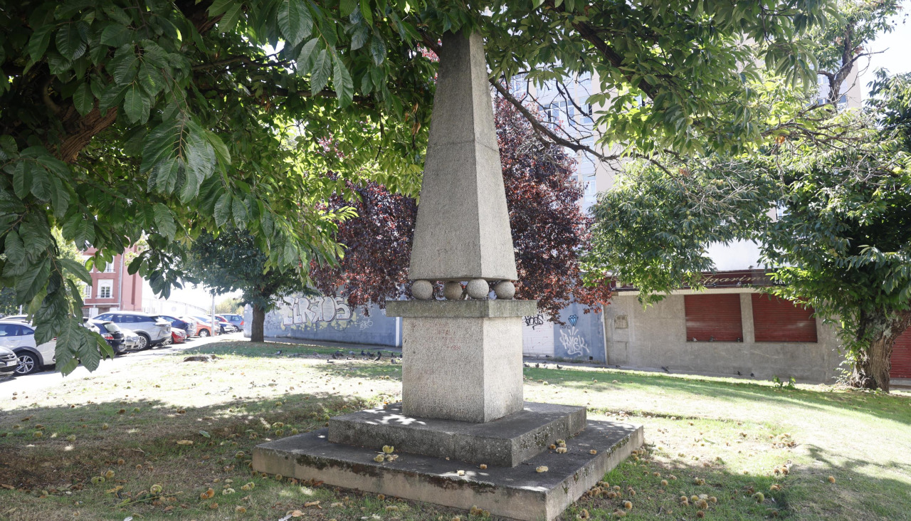 monumento españoleto con naturalista