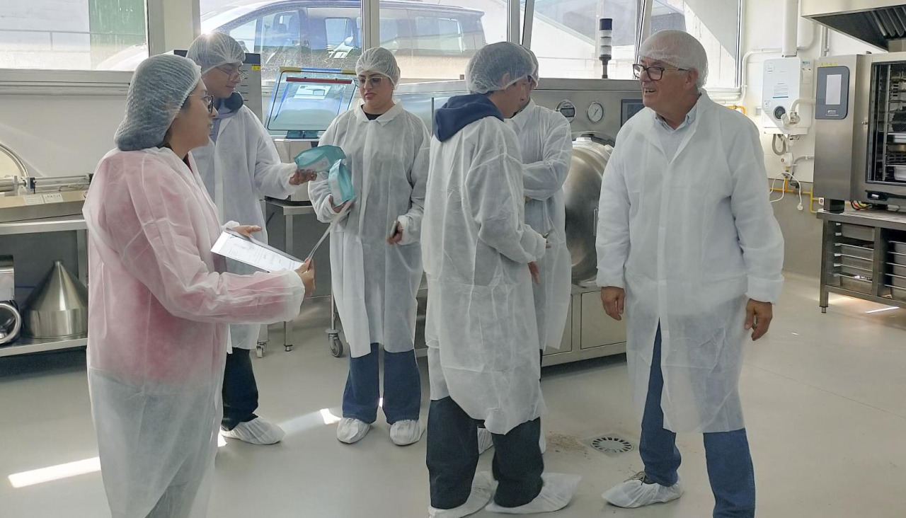 Visita alumnado mexico A Fusquenlla (1)