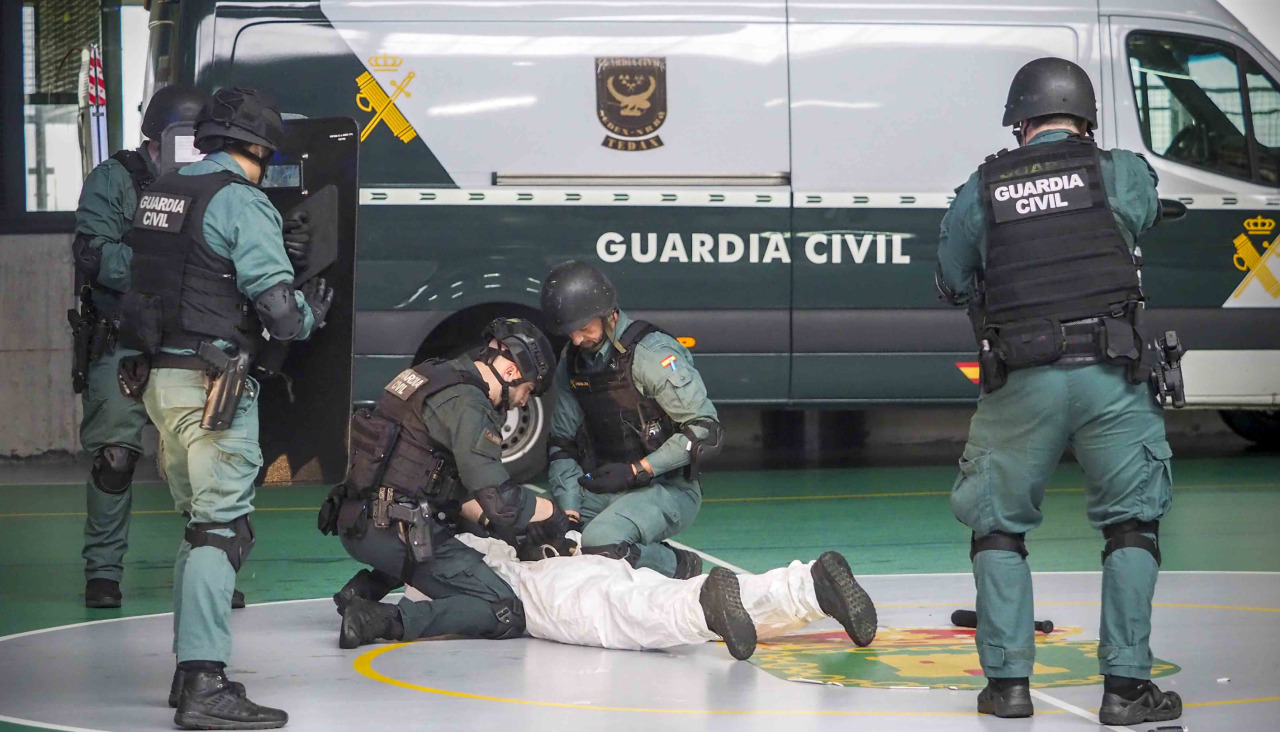 Guardia Civil exhibición en As Somaozas (4)