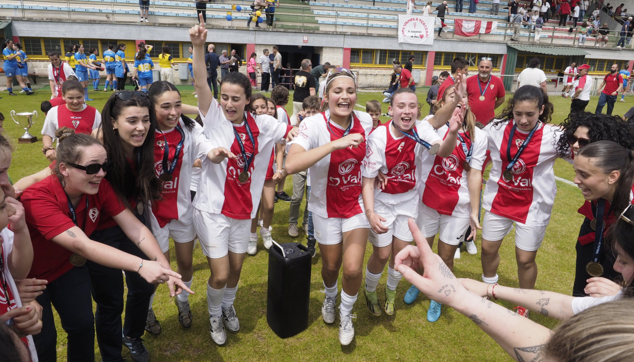 O Val femenino campeonas de Copa