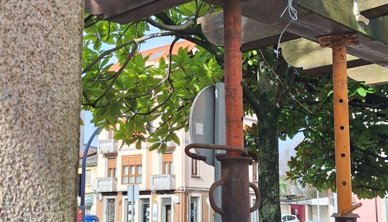 Pergola Xuvia Naron