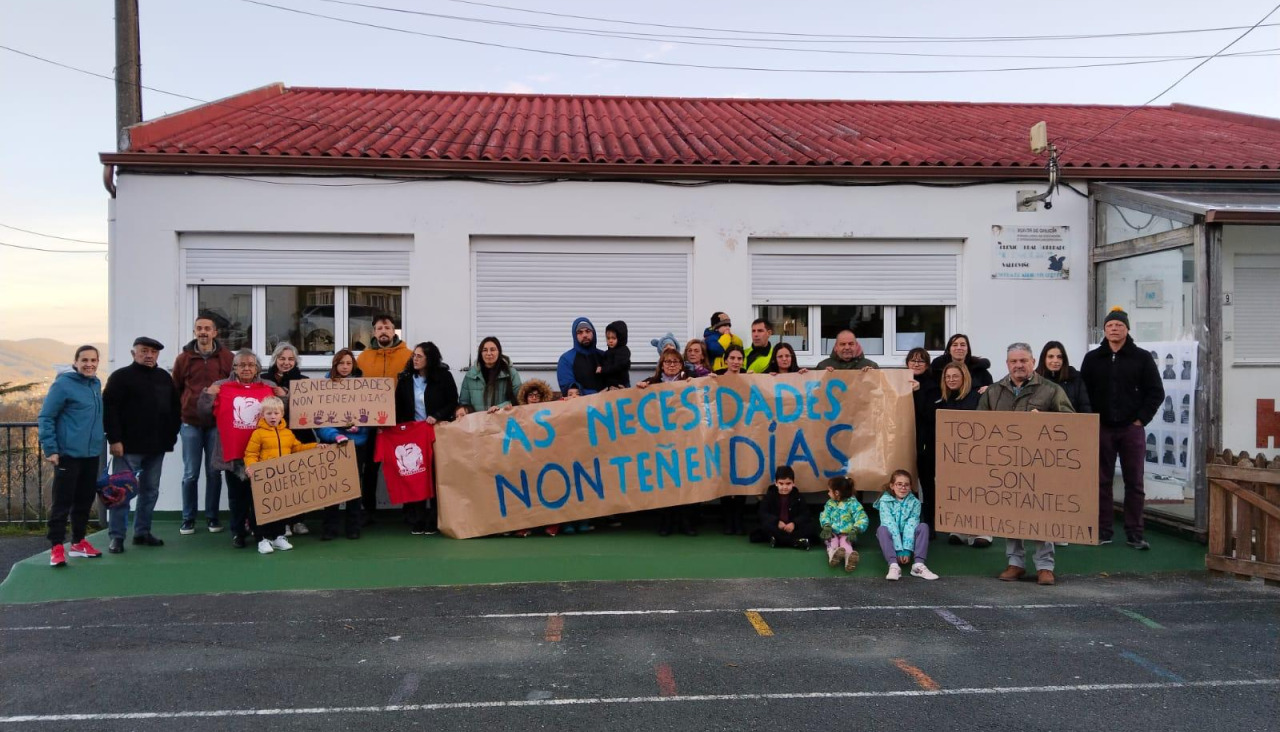 Protesta ANPA escuelas unitarias CRA Valdoviño
