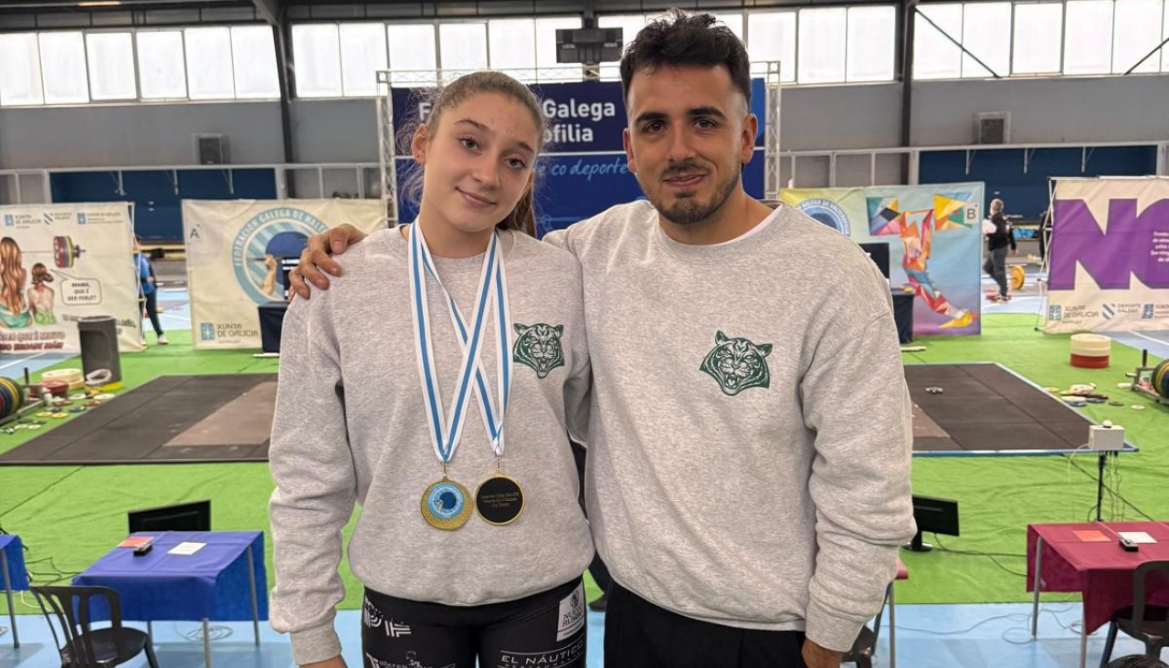 Fernández, con su técnico Adrián López