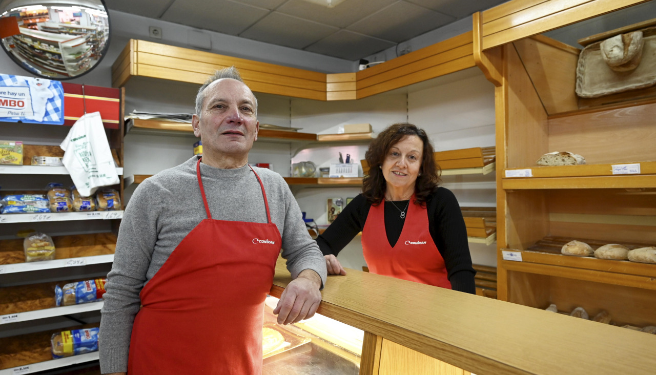El matrimonio, con 40 años de experiencia en atención al público