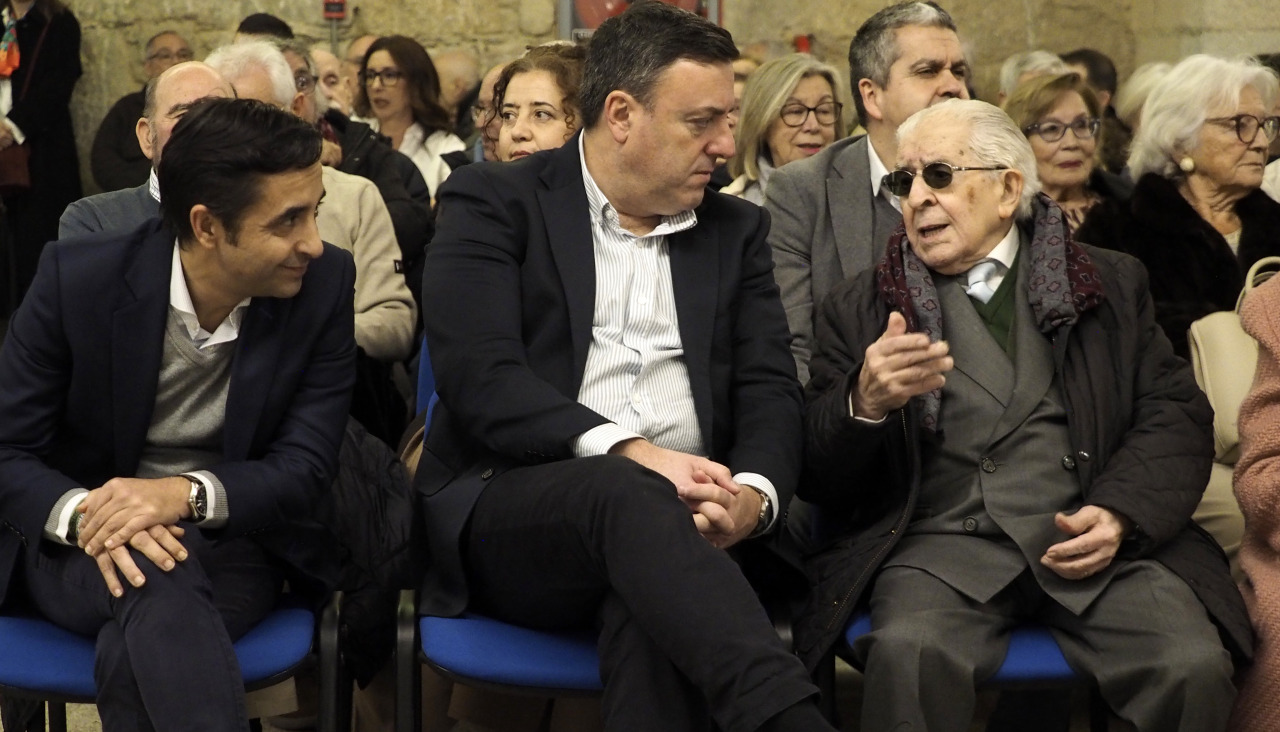 Formoso participa na presentación do novo número da revista Ferrol Análisis