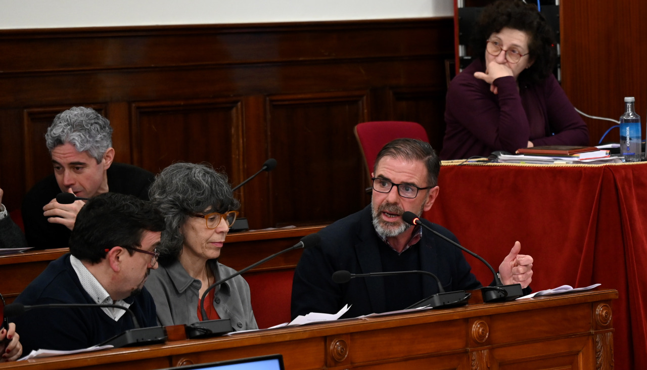 Pleno concello de Ferrol Bombeiros e ganadeiros
