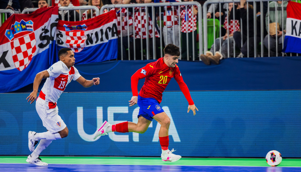 David Novoa, en acción durante el encuentro de semifinales ante Croacia