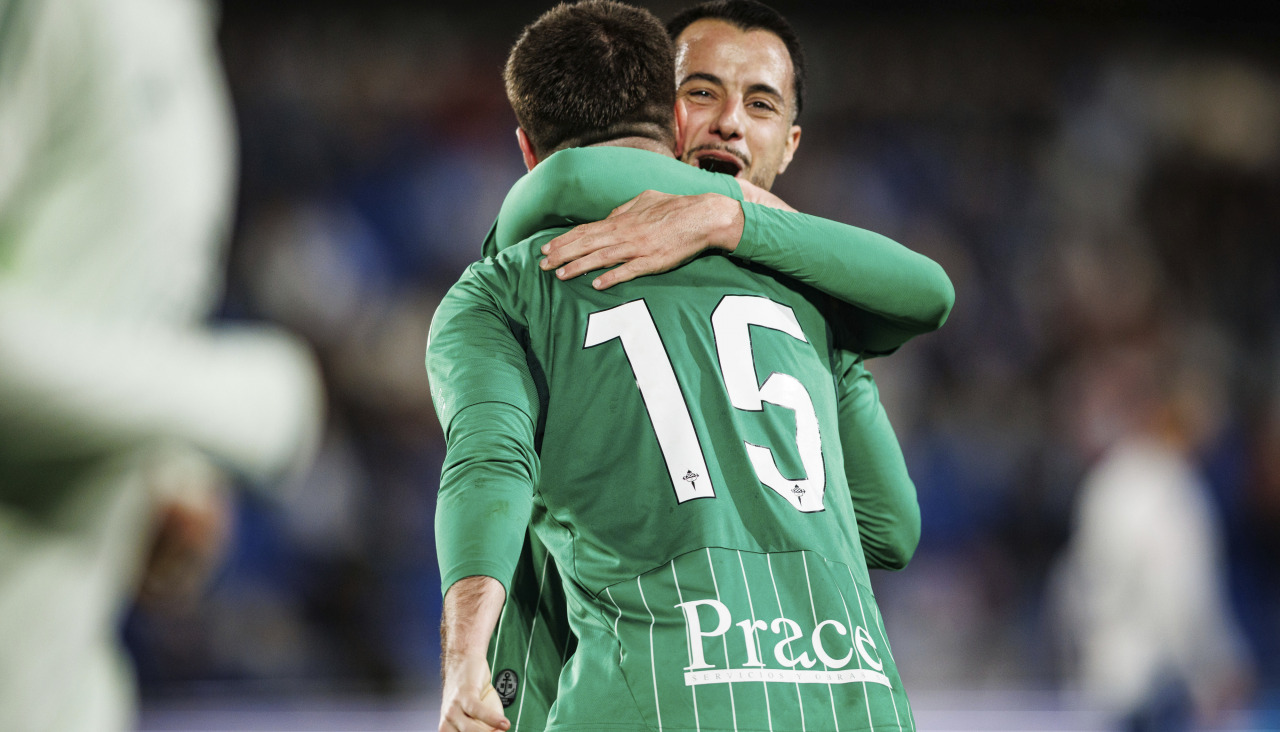 El Racing, durante el partido contra el Tenerife