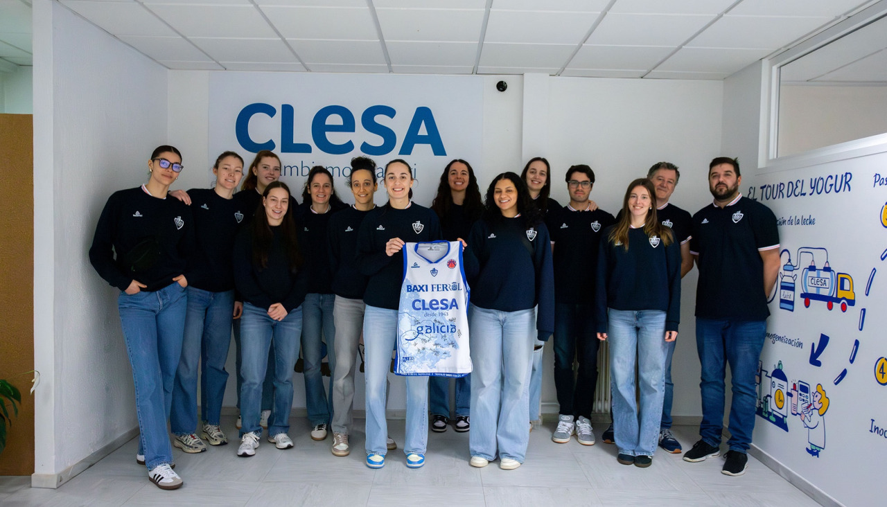 La plantilla, en las instalaciones de Clesa