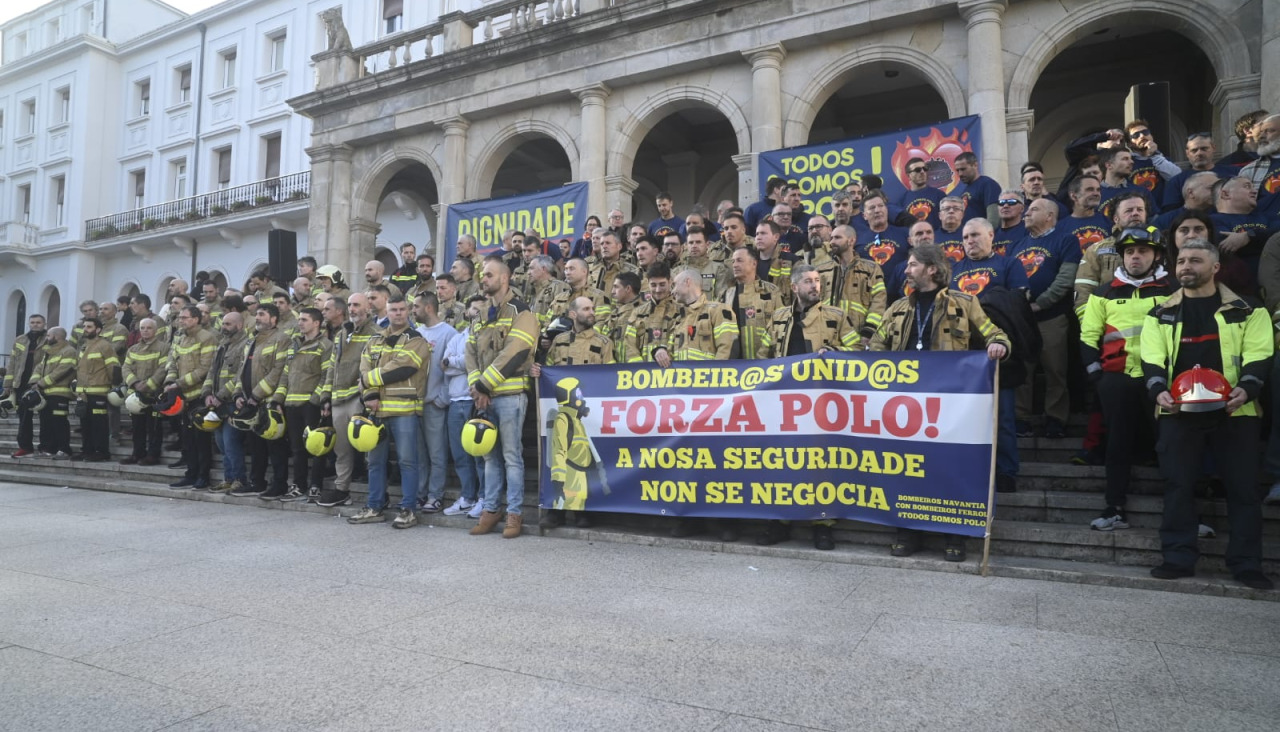 Concentración de los Bomberos de Ferrol