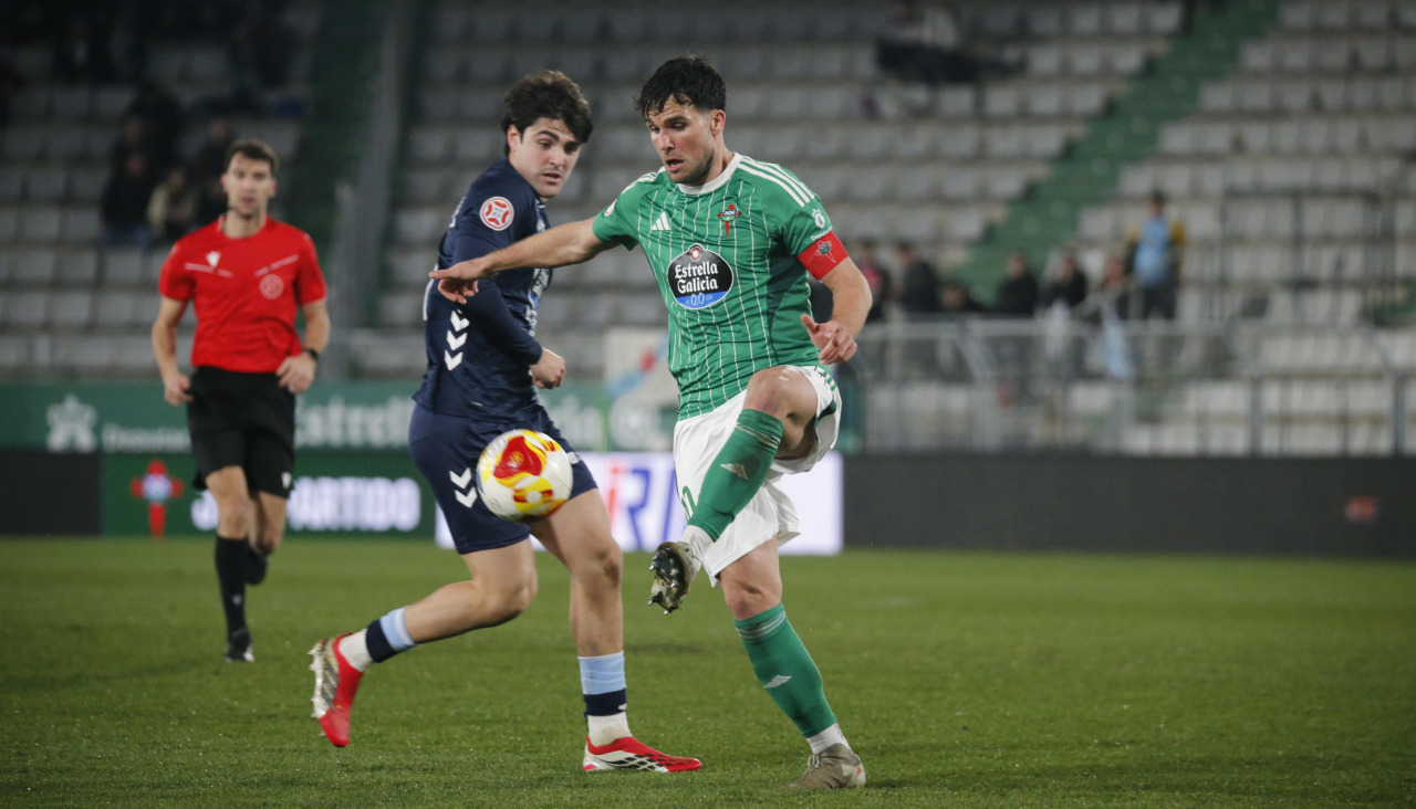 Álvaro Giménez, durante el partido ante el Celta Fortuna