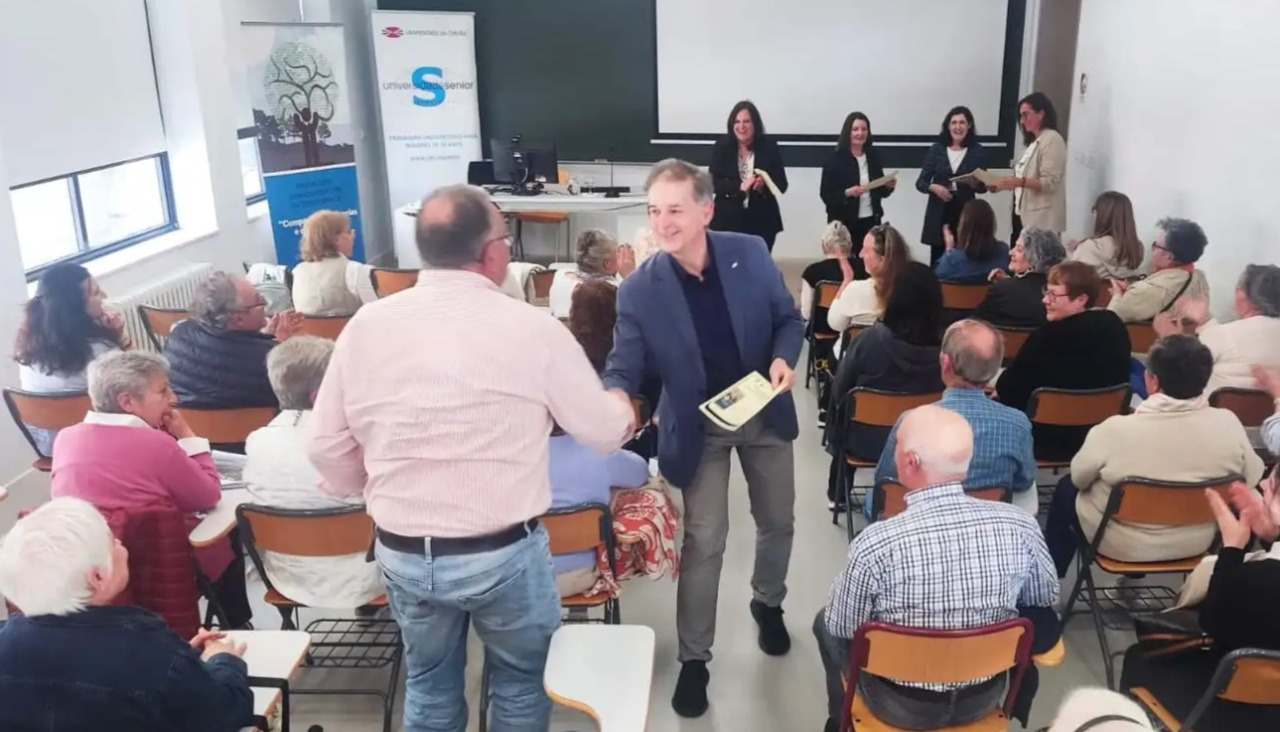 Día de entrega de diplomas de la Universidade Senior de la UDC, el pasado 2025 en AsPontes