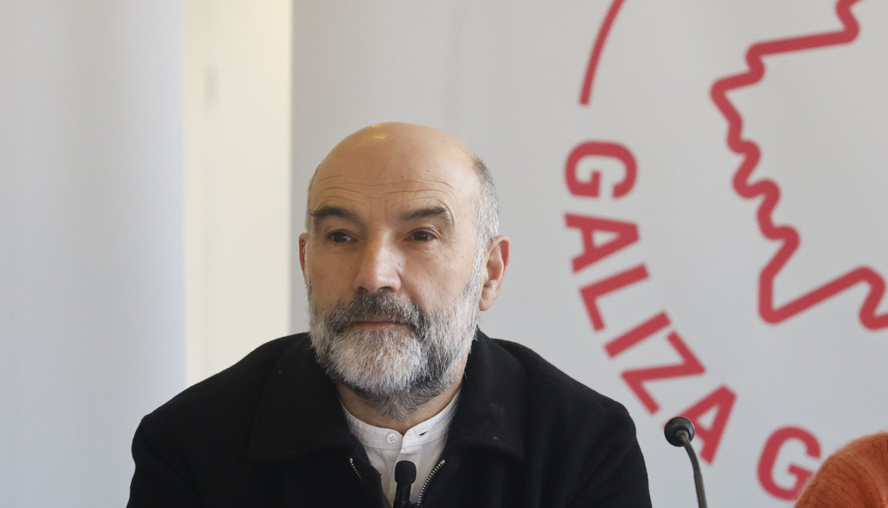 O deputado do BNG no Congreso, Néstor Rego, e a senadora do BNG, Carme da Silva, participan nun almorzo informativo para trasladar aos medios o conseguido durante esta lexislatura nas Cortes do Estado. Estarán ac
