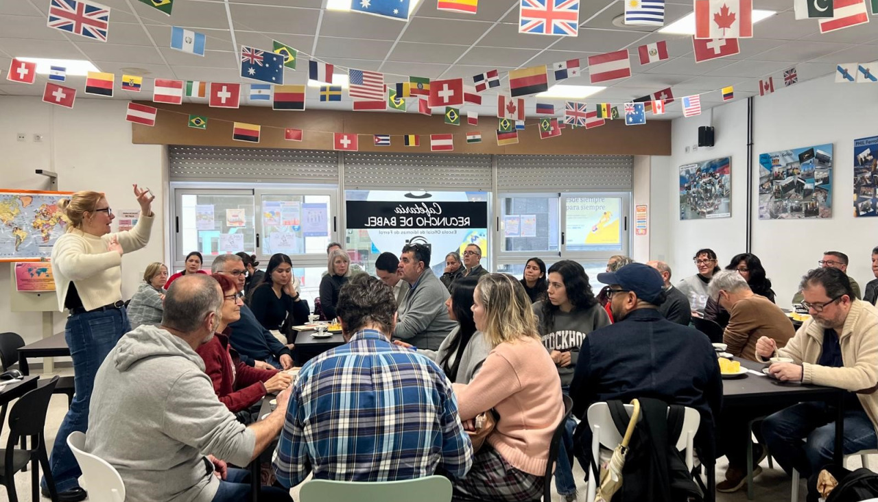 Nos últimos ‘Petiscos de convivencia’ engadíronse todas as bandeiras das nacionalidades presentes na escola