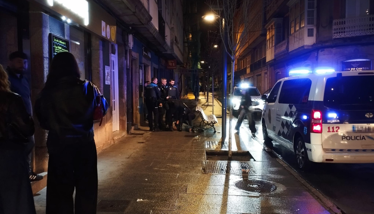 La detención se produjo en la calle de la Iglesia en la noche de este viernes