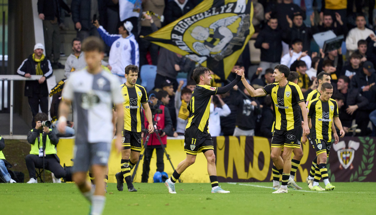 El Barakaldo, celebrando un gol en el partido de la primera vuelta