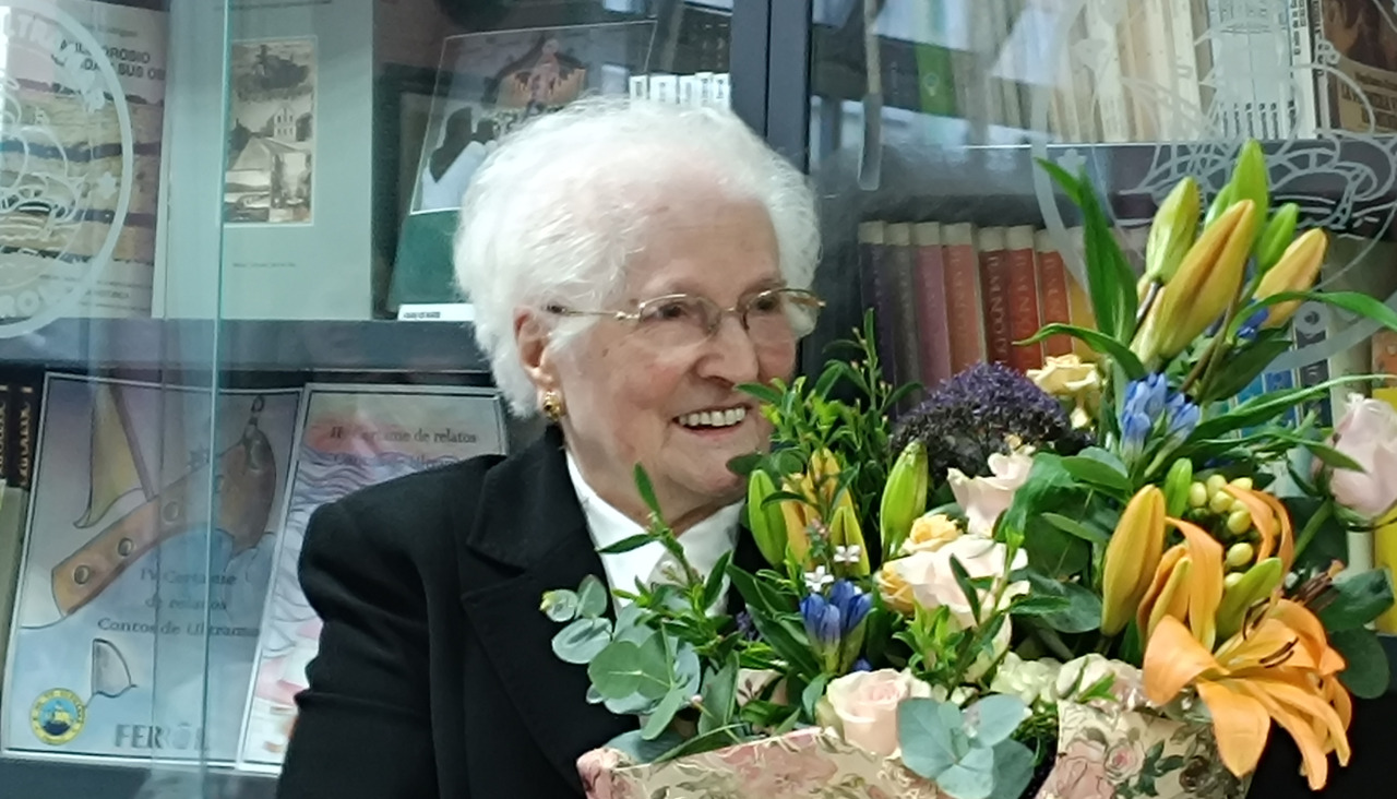 La homenajeada, Maruja Saavedra