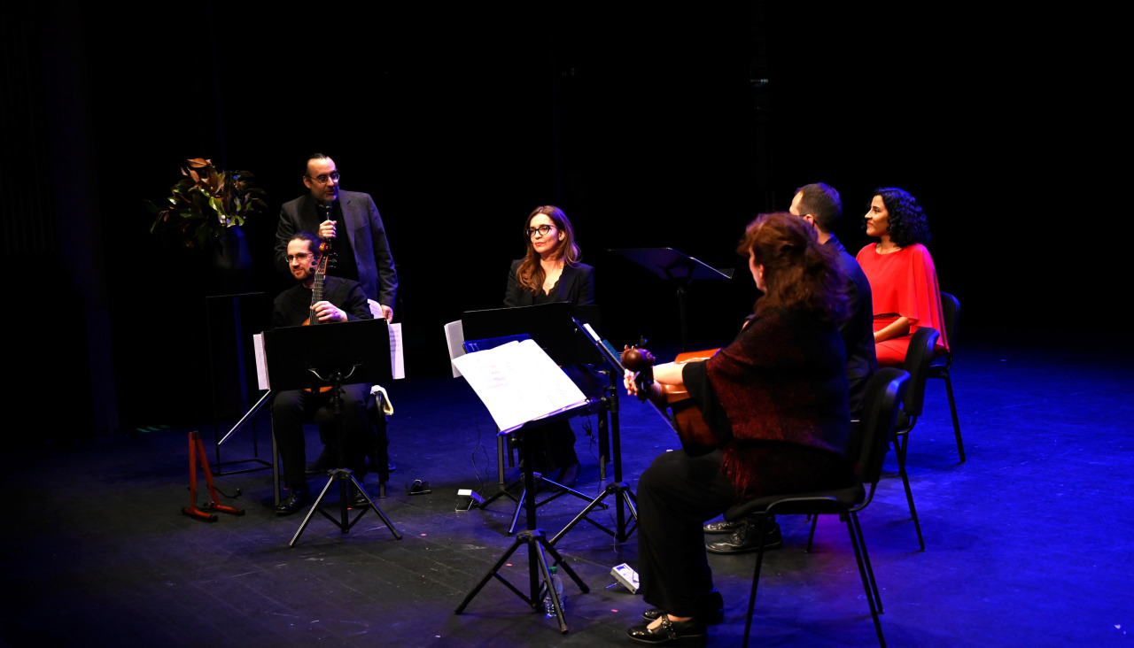 El primer concierto divulgativo corrió a cargo de Ferrabosco, un "consort" de violas da gamba y soprano especializado en música del Barroco y Renacimiento