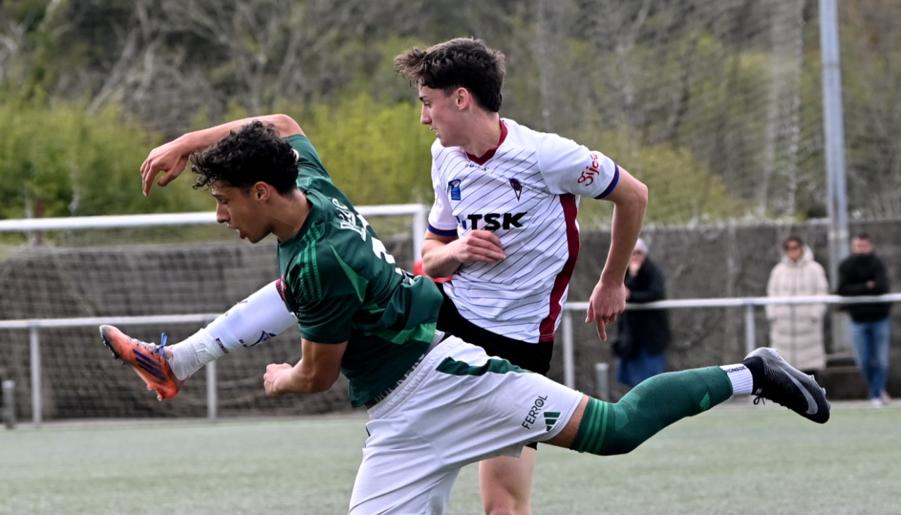 O Pote Racing juvenil contra el Roces