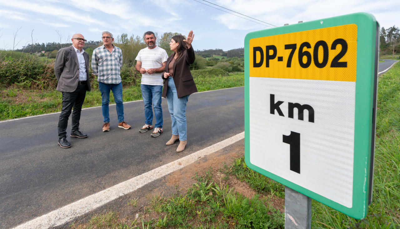 Los responsables municipales y provinciales en la carretera