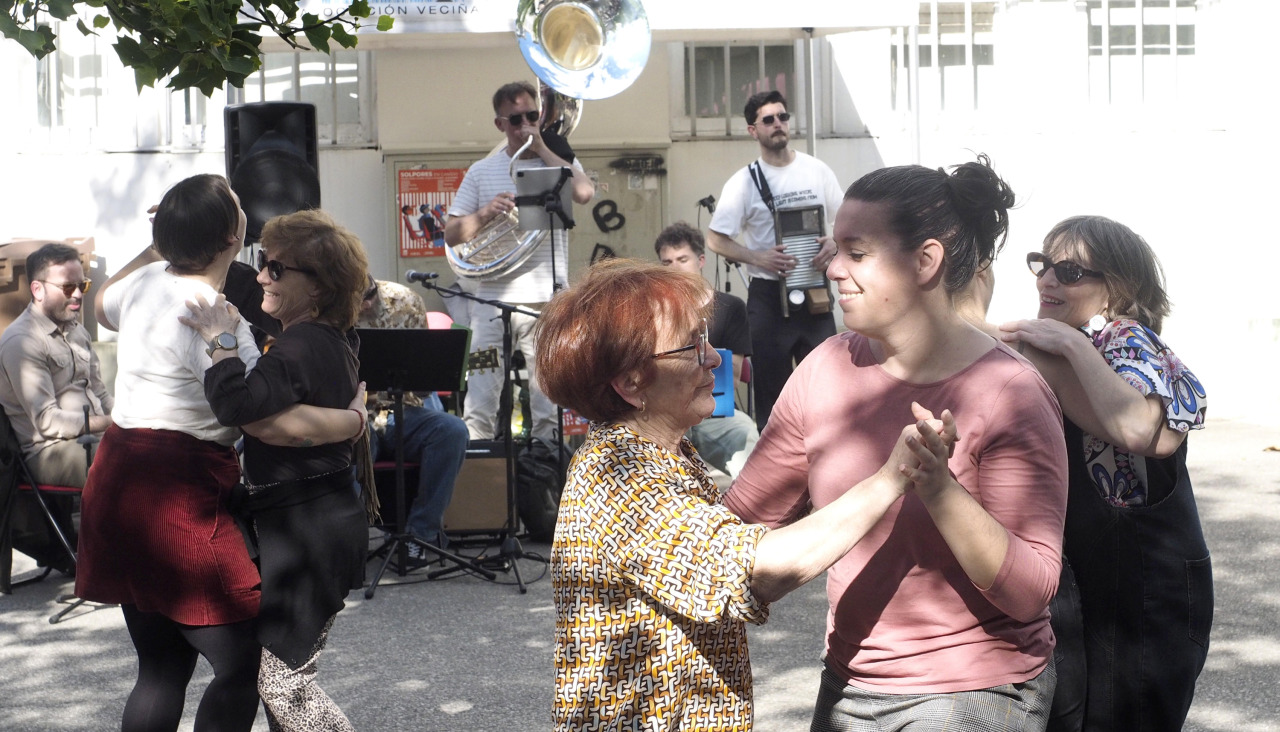 Uno de los bailes de la edición de Os Maios de Canido del pasado 2025