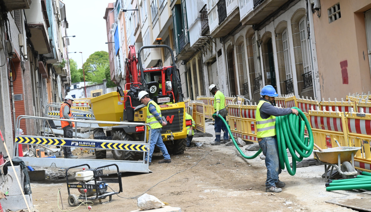 Visita obras Rúa Rubalcava do alacalde e a conselleira María Martínez Allegue