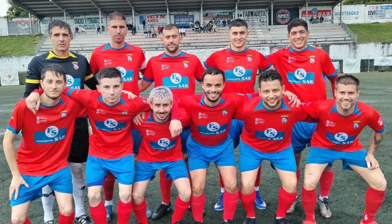 Imagen del Numancia de Ares en un partido de esta temporada